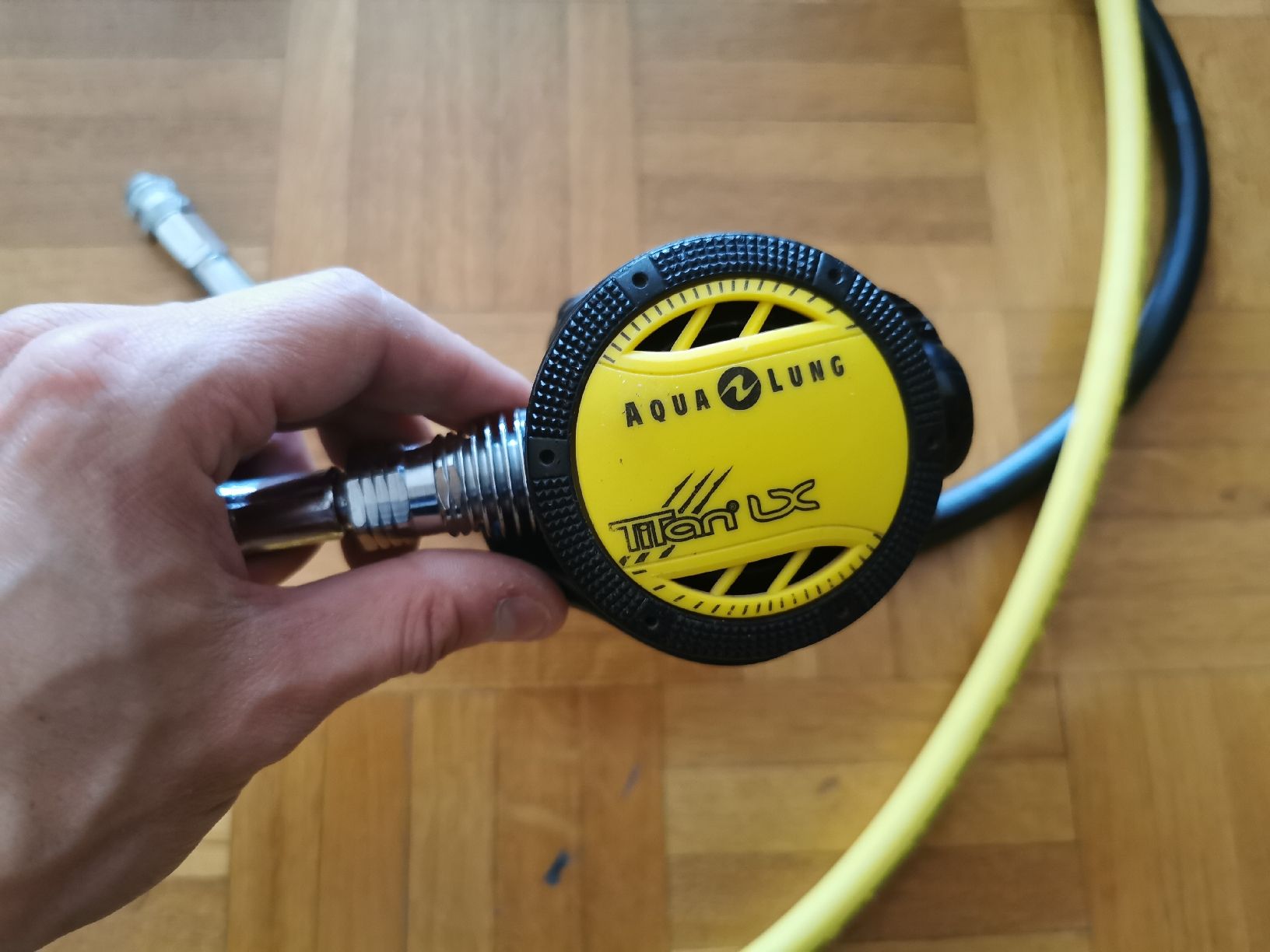 Respiratori & Giubbotti: Kit détendeurs de plongée Aqualung – Usato da Montreux venduto da sme_nw6w 5