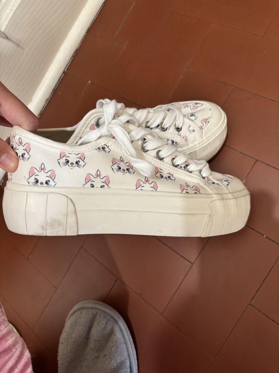 Scarpe da donna: Disney shoes – Nuovo (secondo la descrizione) da Confignon venduto da Second_Hand_Ch 2