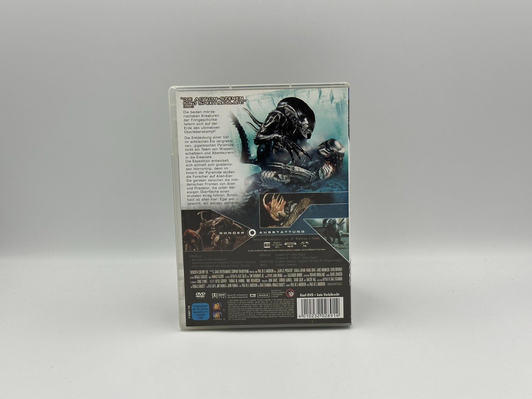 Tous les DVDs: ALIEN VS. PREDATOR - Versand A-Post nur CHF 2.50! – D'occasion à Siblingen par goodprice24 1