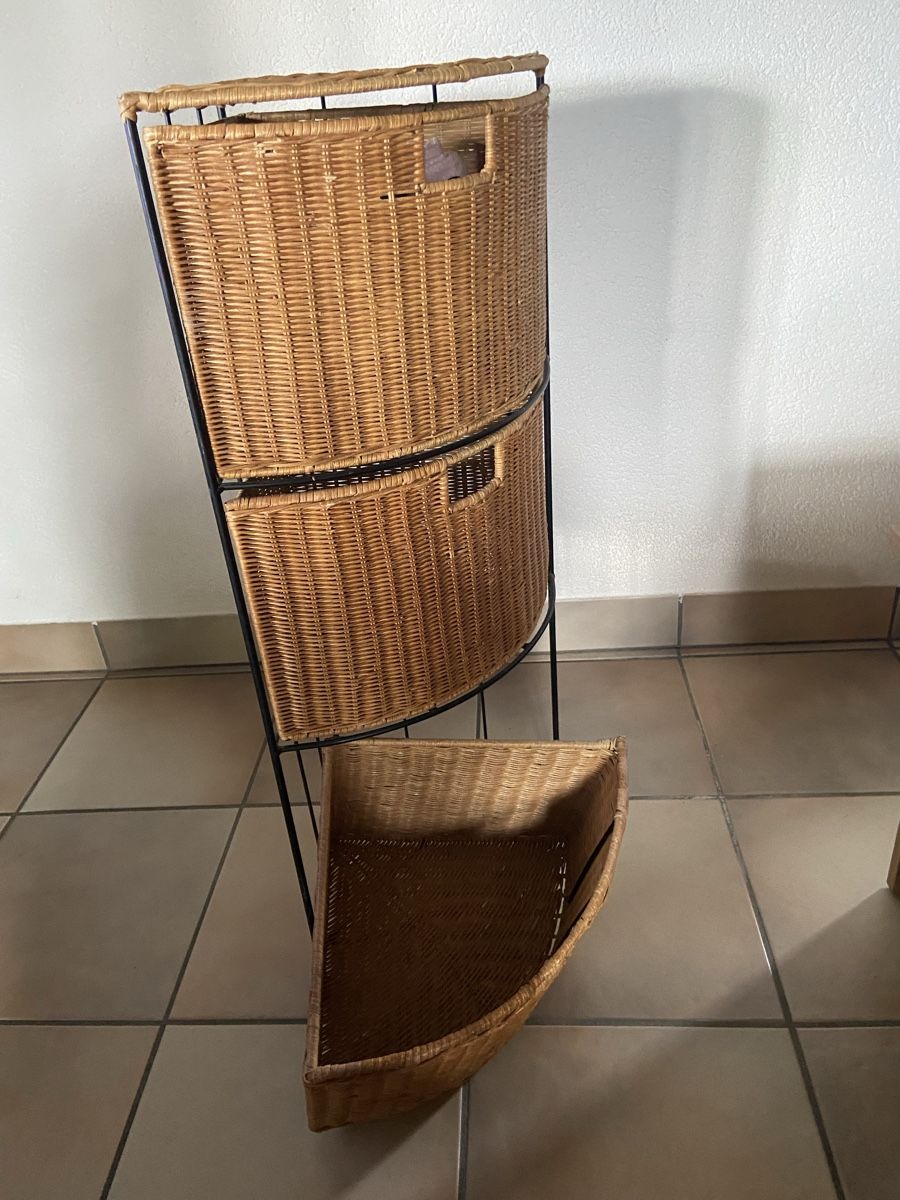 Büffets: Meuble d’angle  – Gebraucht aus Berlens von aye_lf66 1