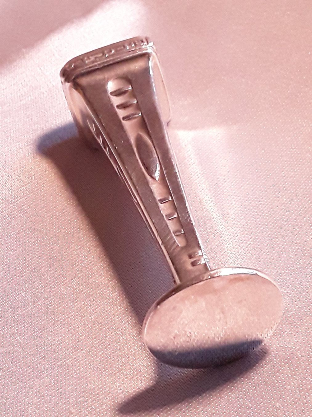 Stempel: antiker Art Déco Stempel ca 1920 ohne Initialen – Gebraucht aus Zürich von philpip 1