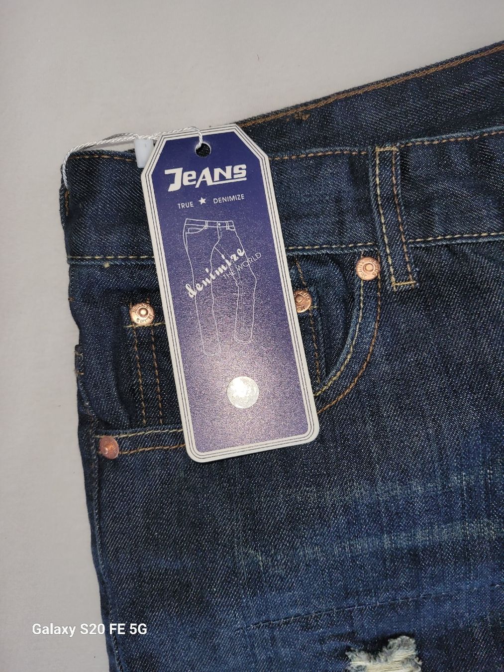 Jeans: Hose – Neu und originalverpackt aus Bassersdorf von ism_kx95 1