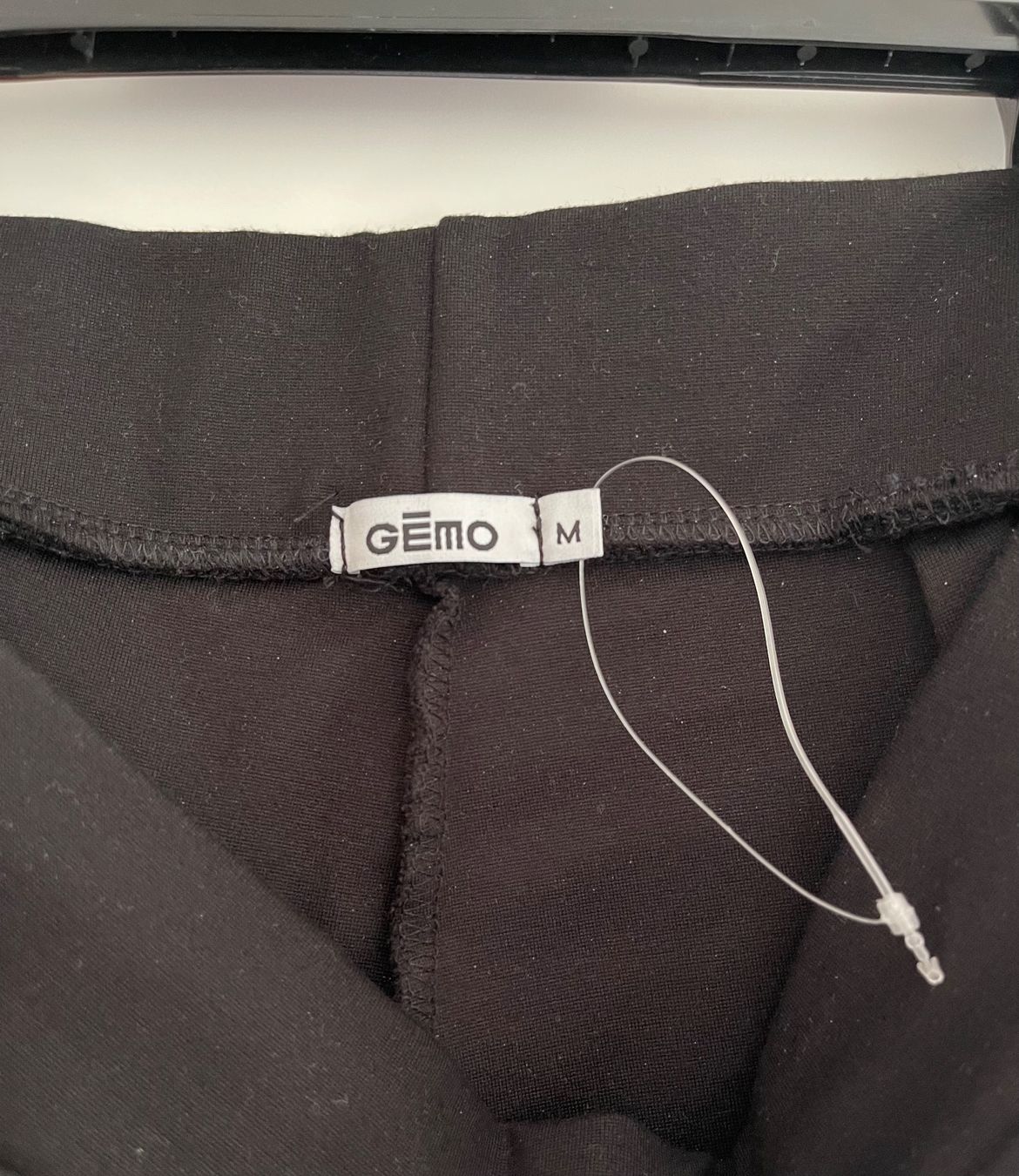 Pantaloni: Pantalon noir marque Gémo – Usato da Sion venduto da edelweissse 2