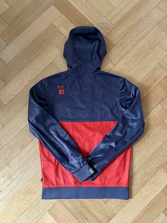 Giacche: Kapuzenjacke Gio-Goi – Usato da Basel venduto da thmnn 3