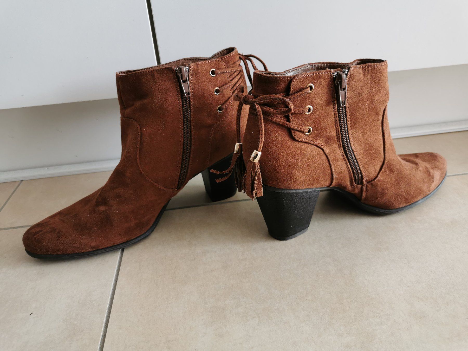 Scarpe da donna: Stiefeletten - Grösse 40 – Nuovo (secondo la descrizione) da Rickenbach b. Wil venduto da VeryLovelyThings 2