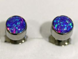 Ohrstecker aus Titanium mit Opal