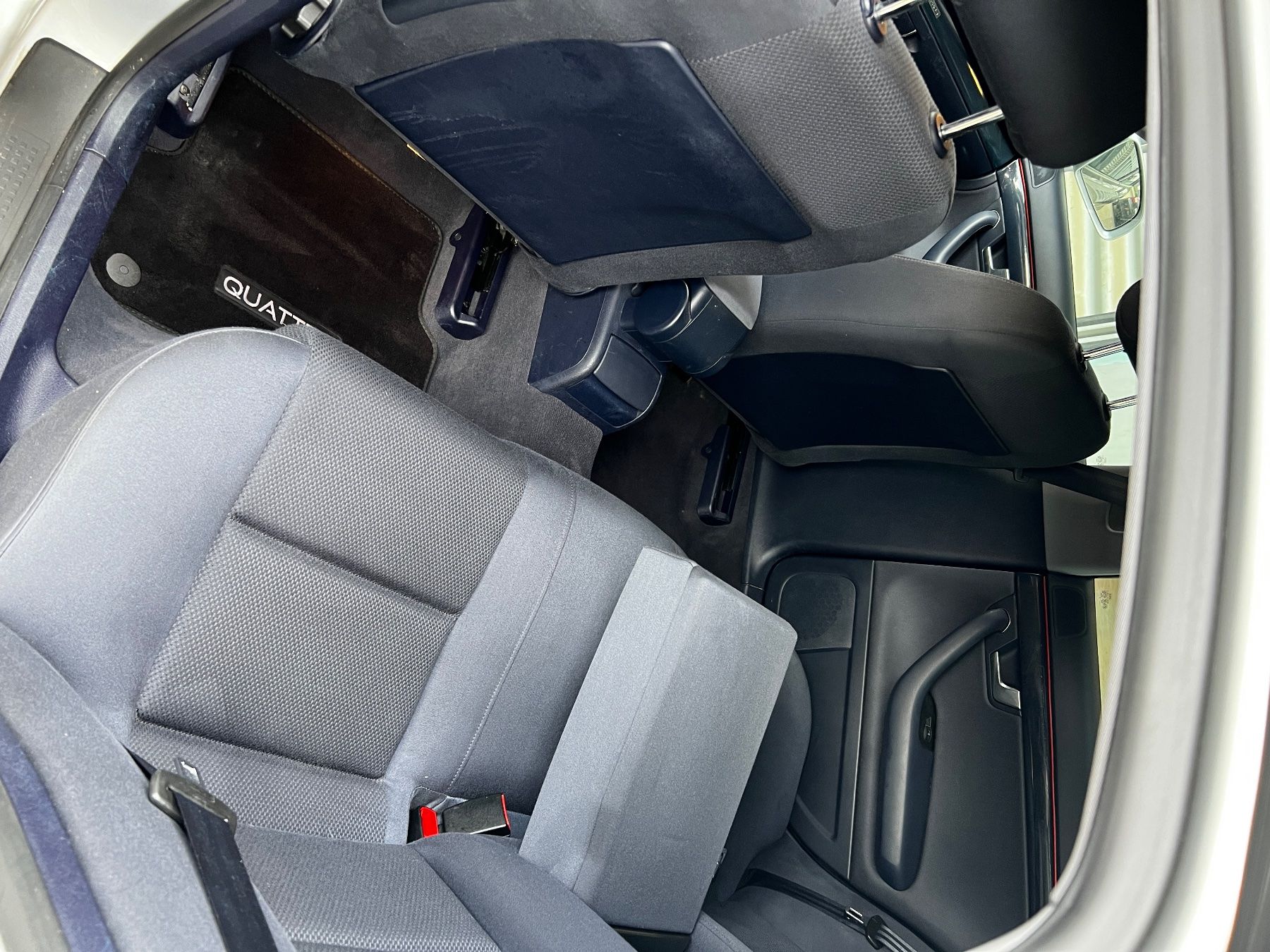 Audi Autos: Audi A4 B6 – Gebraucht aus Winterthur von  9