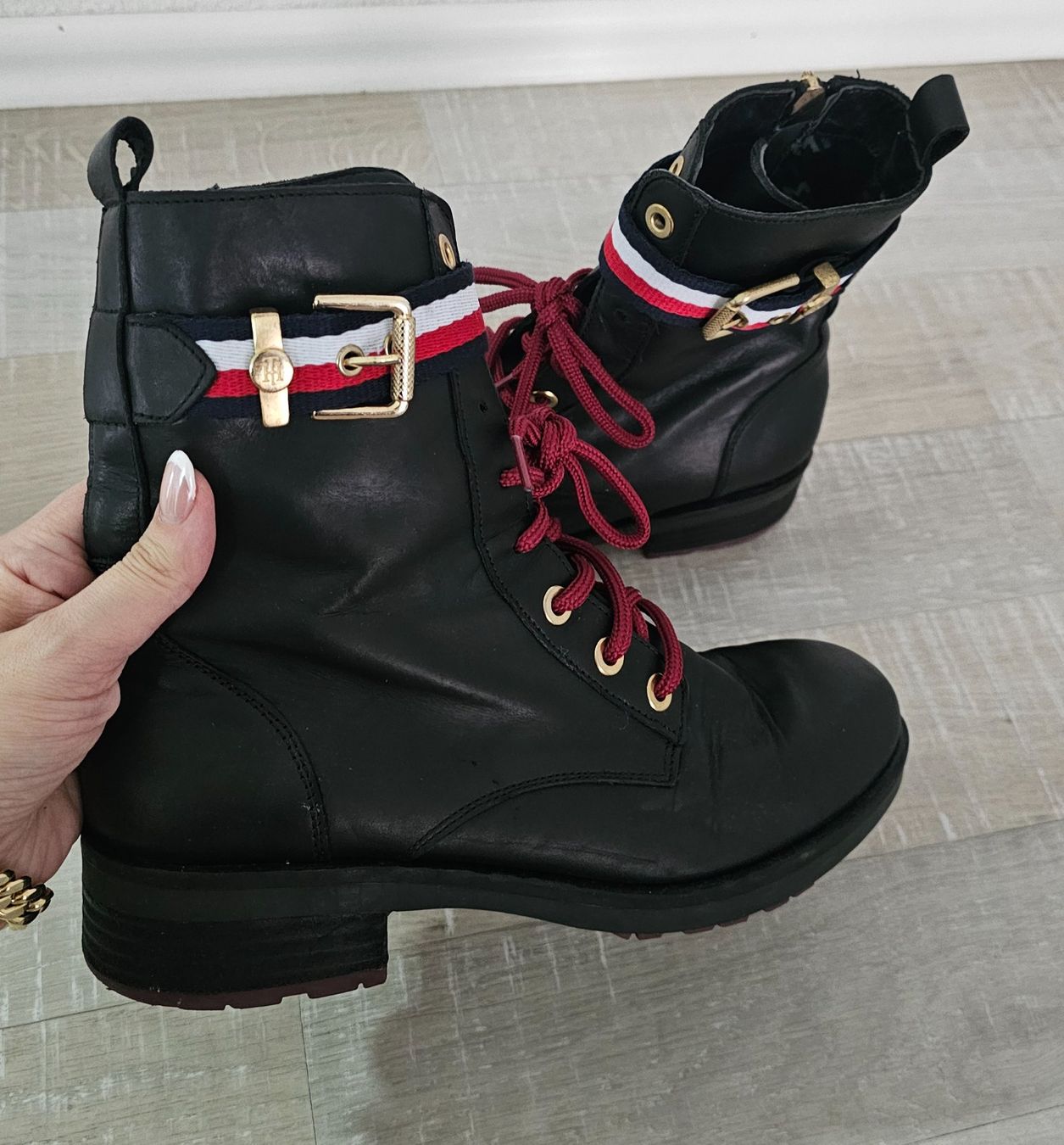 Tommy Hilfiger Damenschuhe: ***TOMMY HILFIGER ***Damen Schuhe Gr. 39 – Gebraucht aus Bronschhofen von David80 1