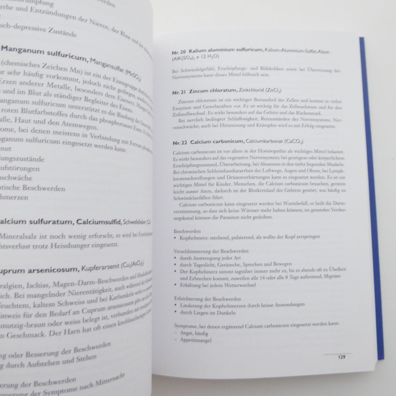 Libri: Mineralstoffe nach Dr. Schüssler – Usato da Basel venduto da Kunterbunt12 4