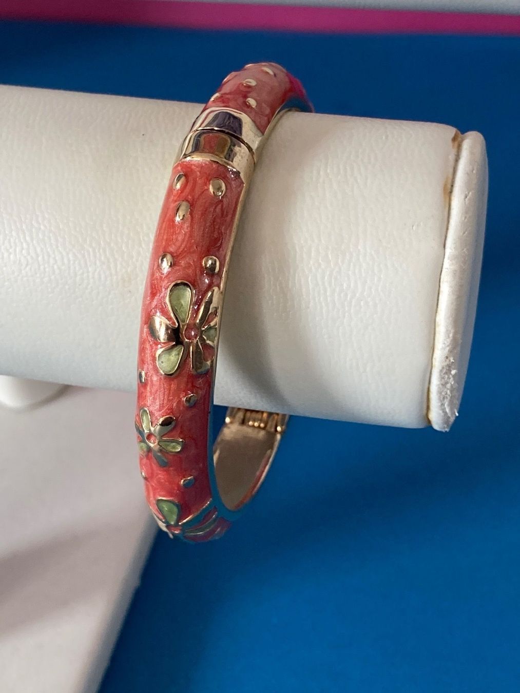 Bracciali & Braccialetti: Emaillierter Armreif FLOWERPOWER – Usato da Laufen venduto da Trendmarket 2