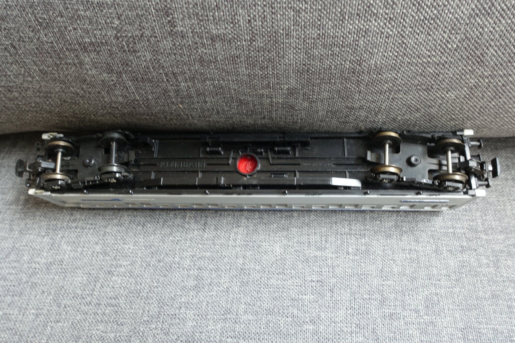 Kleinbahn Modelleisenbahnen: KLEINBAHN No. 385 ISG Schlafwagen Type P – Gebraucht aus Wallbach von Sarrows 3