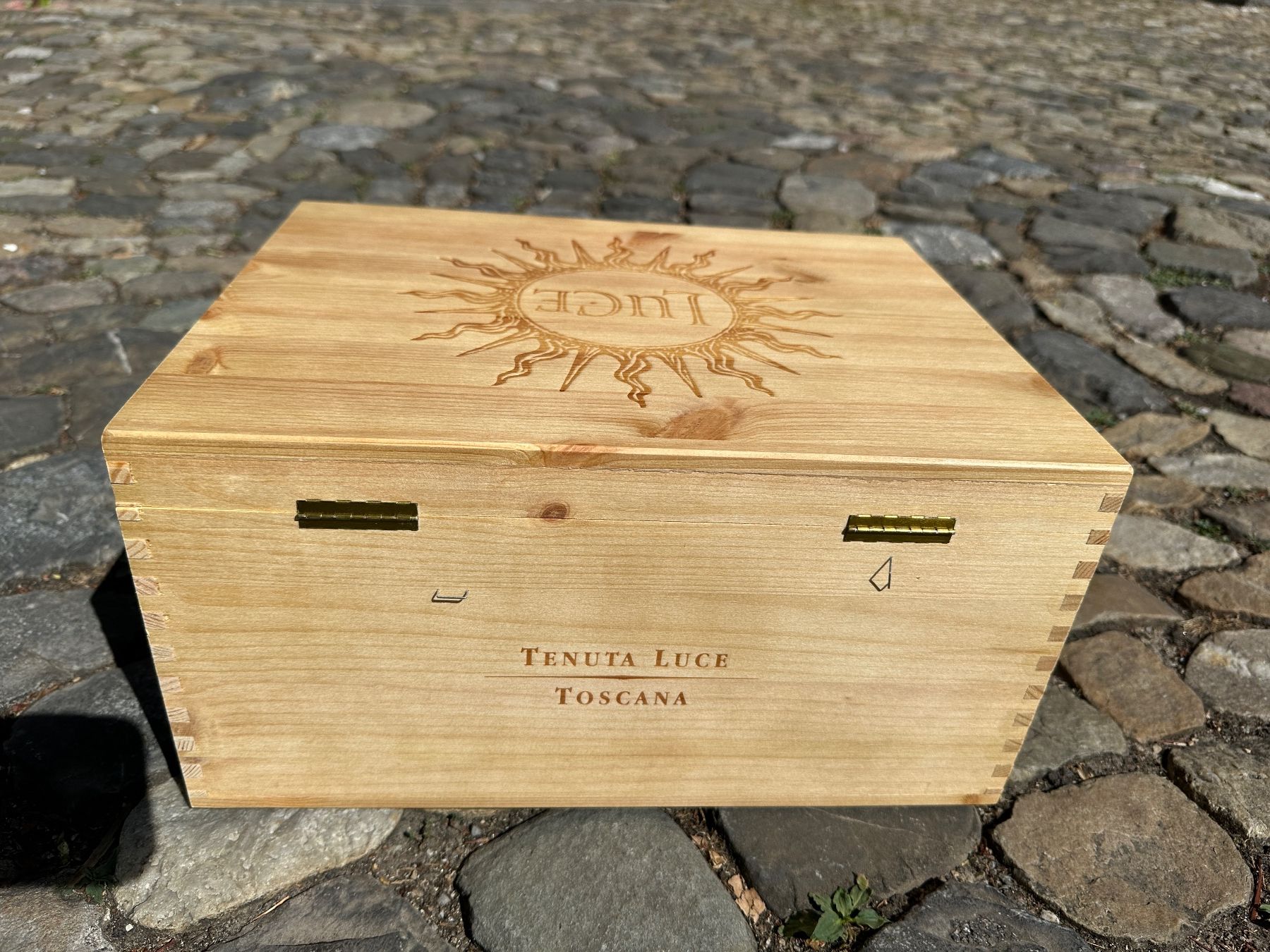 Sonstiges: Schöne Weinkiste Luce Klappdeckel – Gebraucht aus Zürich von atlantis77 3