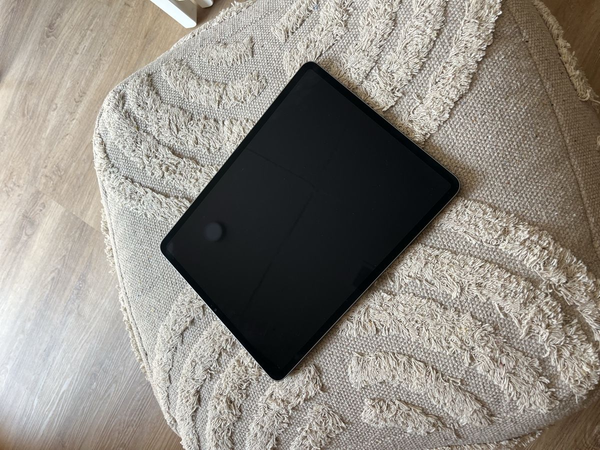 Apple Tablet PC: Apple iPad Pro, 12.9 Zoll, 5. Generation, 256 GB – Gebraucht aus Baltschieder von Blatteriola 1