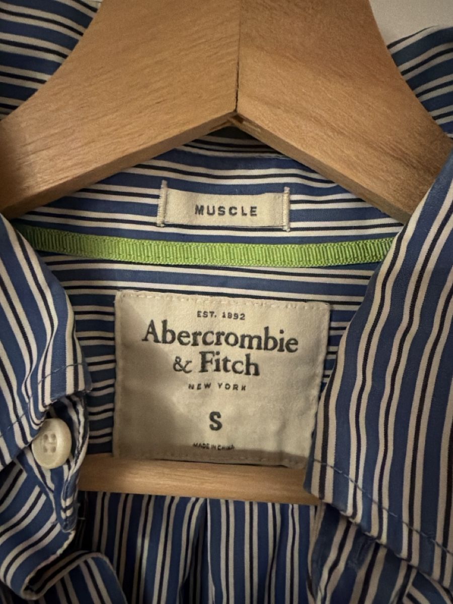 Camicie, T-shirt & Polo: Abercrombie shirt S – Usato da Zürich venduto da vik_qh22 1