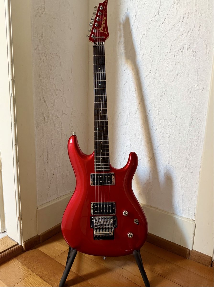 Ibanez Strumenti musicali: Ibanez JS 1200 CA Red -  great condition – Usato da Vordemwald venduto da gerard.green