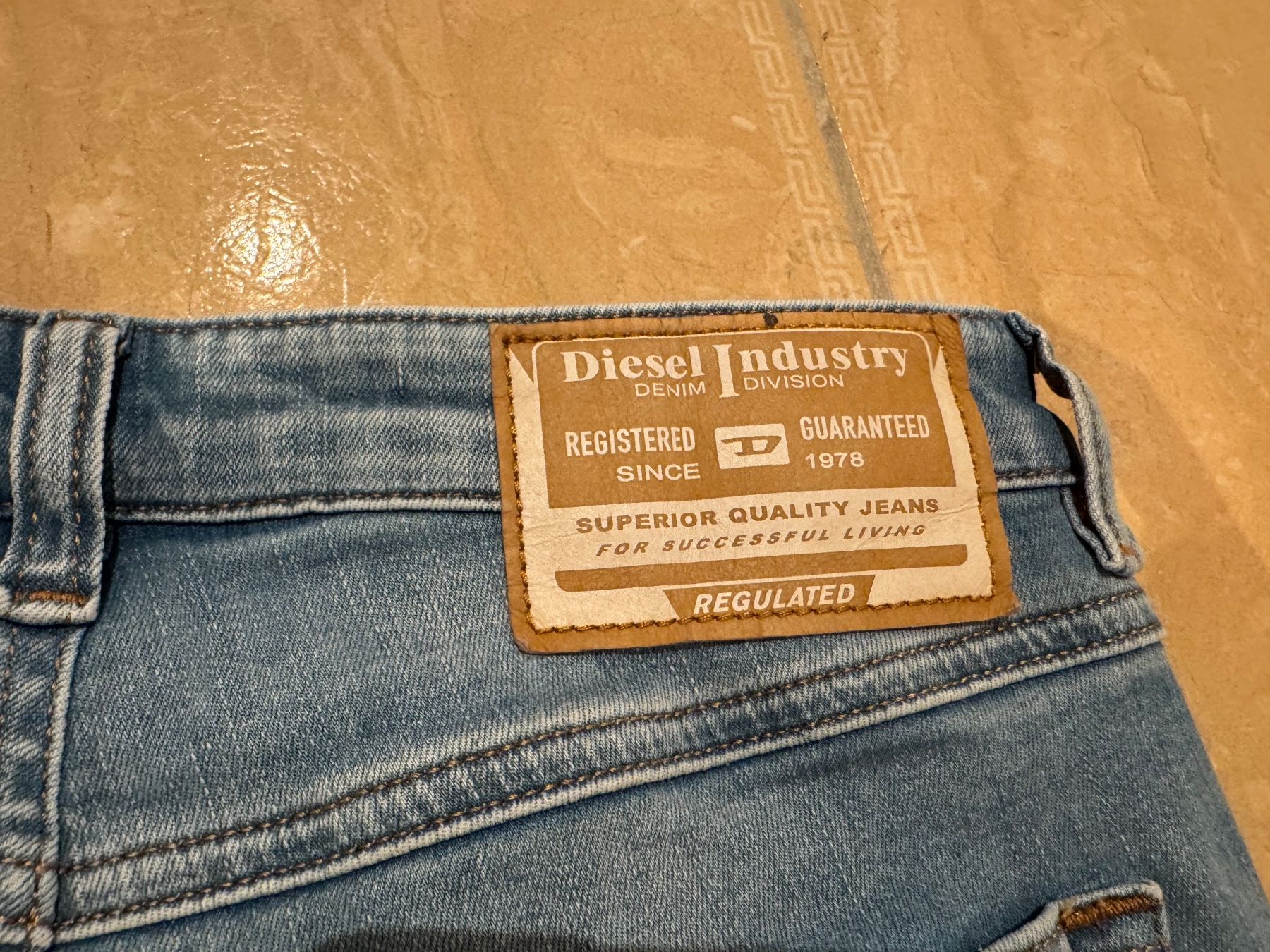 Diesel Jeans: Diesel NWT Jeans, W27 – Nuovo (secondo la descrizione) da Klingnau venduto da Markus14 4