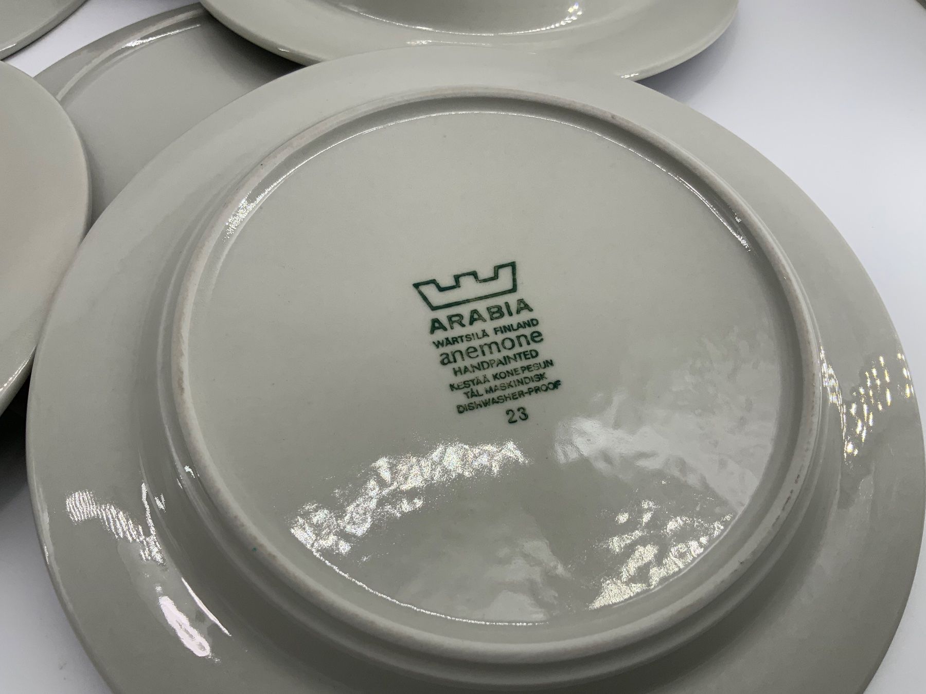 Rörstrand Piatti: 6 Rörstrand Anemonen Teller 20 cm – Usato da Erlach venduto da silvia3235 2