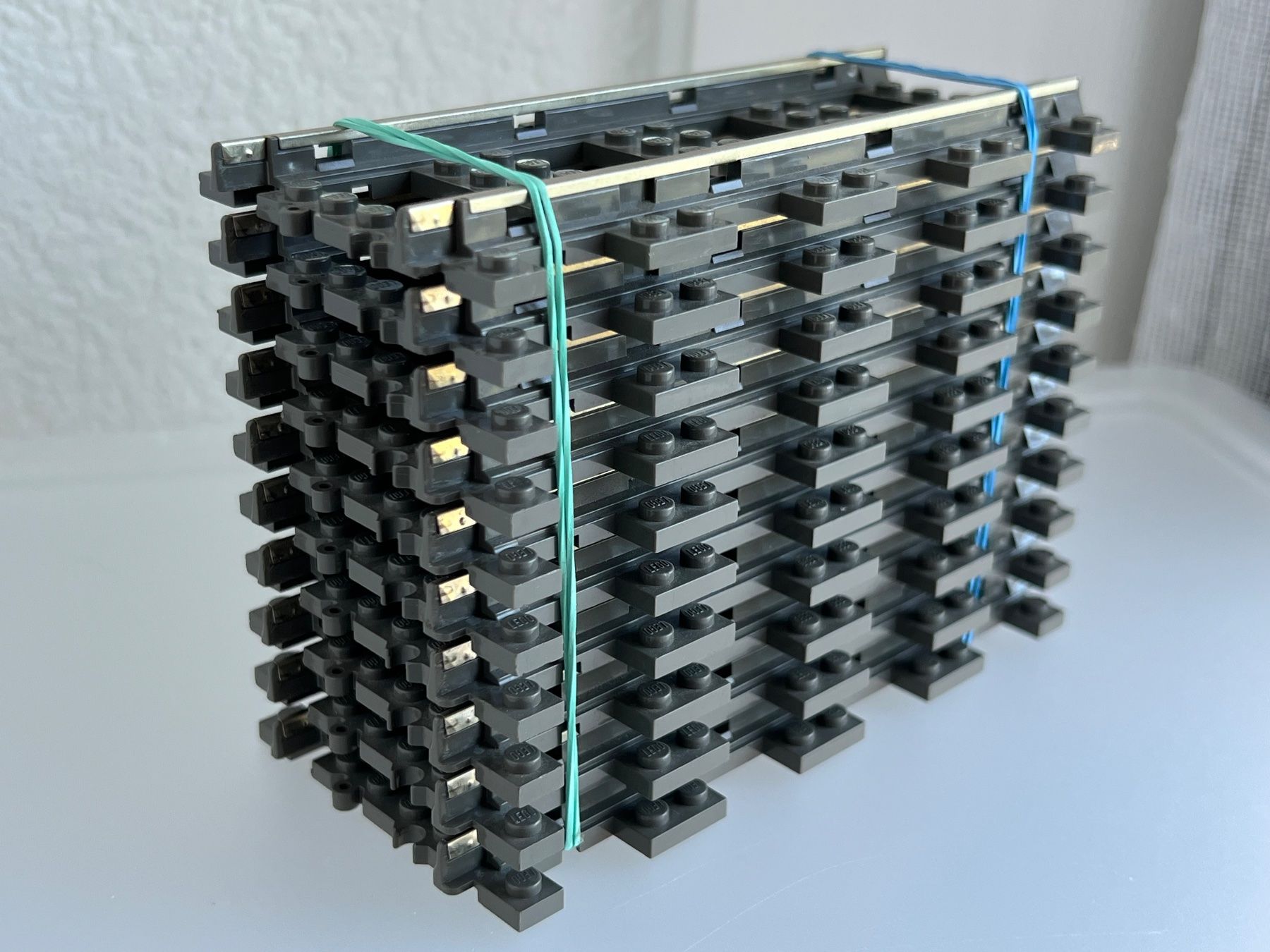 Lego Spielzeuge: LEGO 9v Schienen Gerade 10 stk. – Gebraucht aus Uttigen von sonorsonic