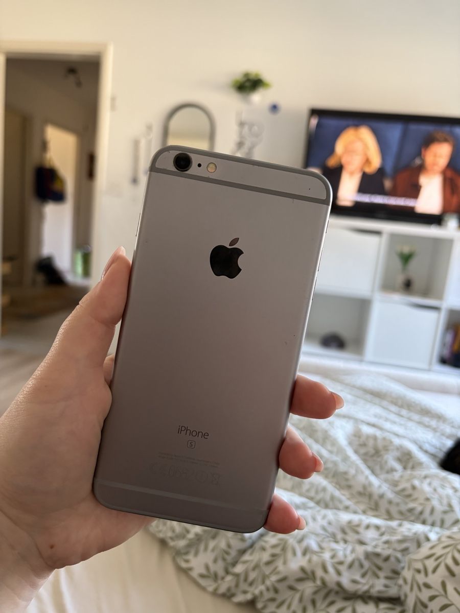 Apple Handys / Smartphones: iPhone 6s Plus gris sidéral  – Gebraucht aus Moutier von bcass24 1