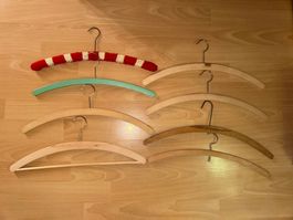 8 Kleiderbügel aus Holz