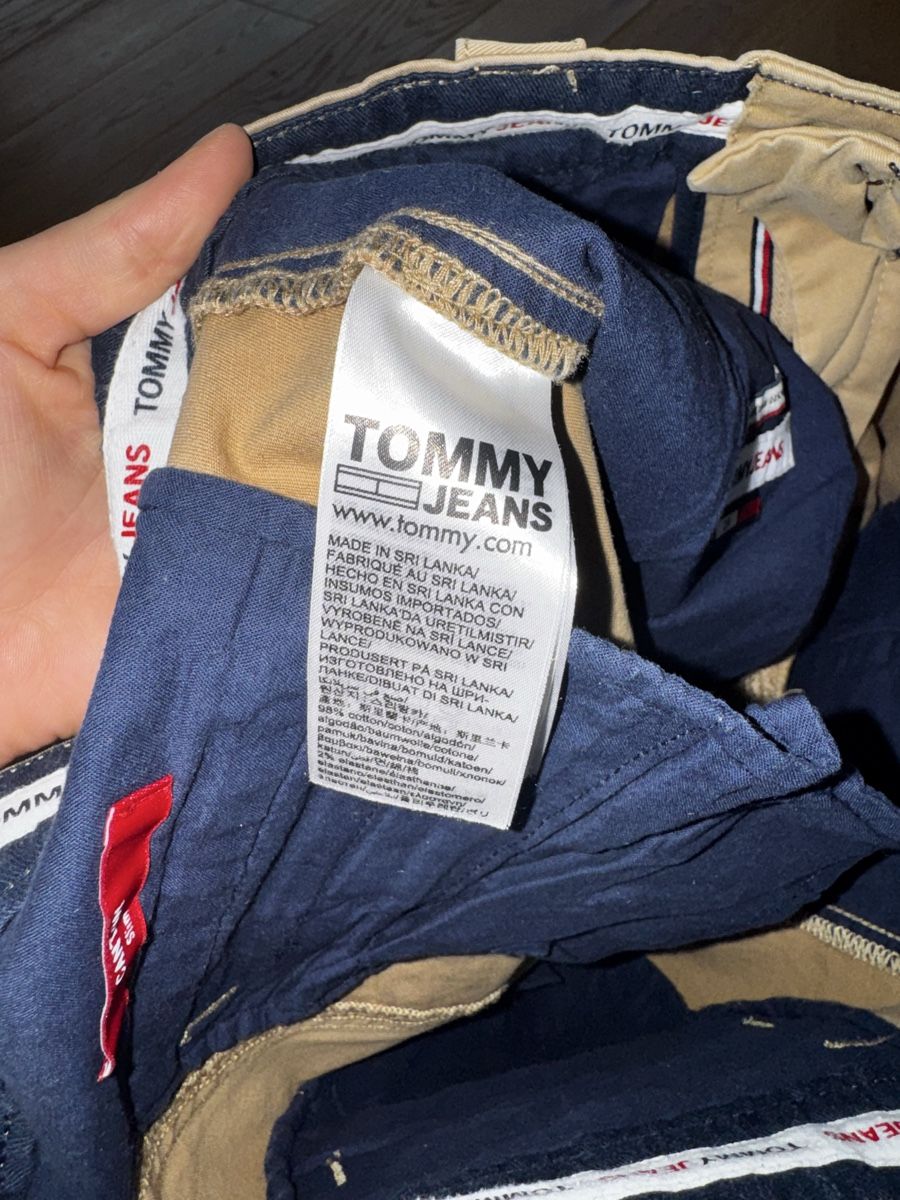 Tommy Hilfiger Hosen: Tommy Jeans Chino – Gebraucht aus Schaan von kri_tsw8 2