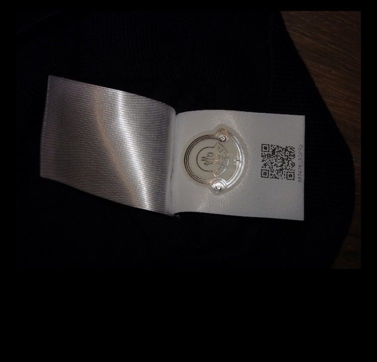 Moncler Pulls et sweat-shirts: Moncler Pullover 10 J – Neuf (Voir description) à Thalwil par reb_8qv9 4