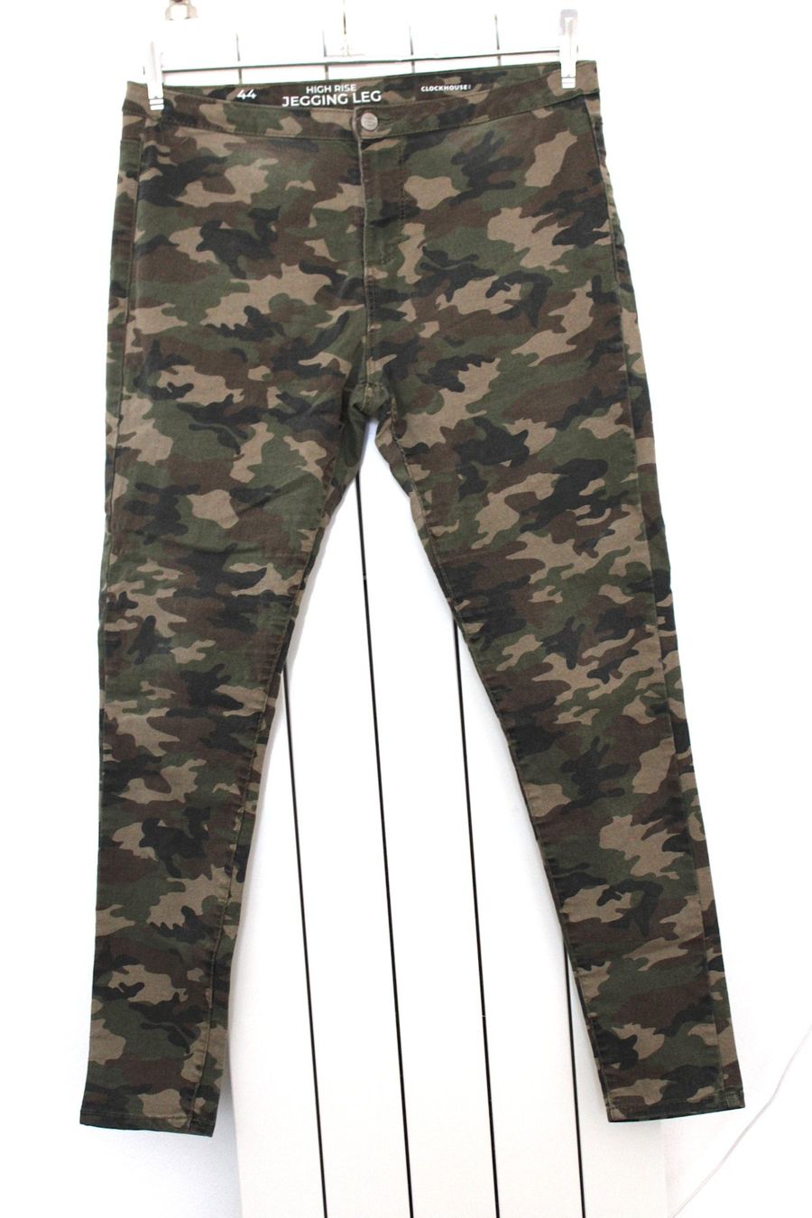 Pantaloni: Damen Hose, eher S/M – Usato da Locarno venduto da madame-tus-sauds 2