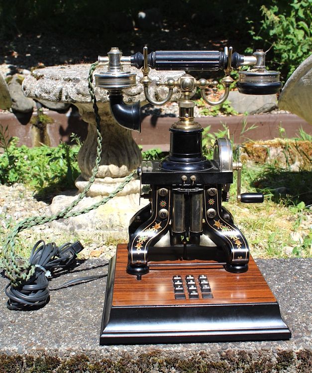 Vintage L.M. Ericsson Stockholm Telefon, (Gebraucht) in La Chaux-de ...