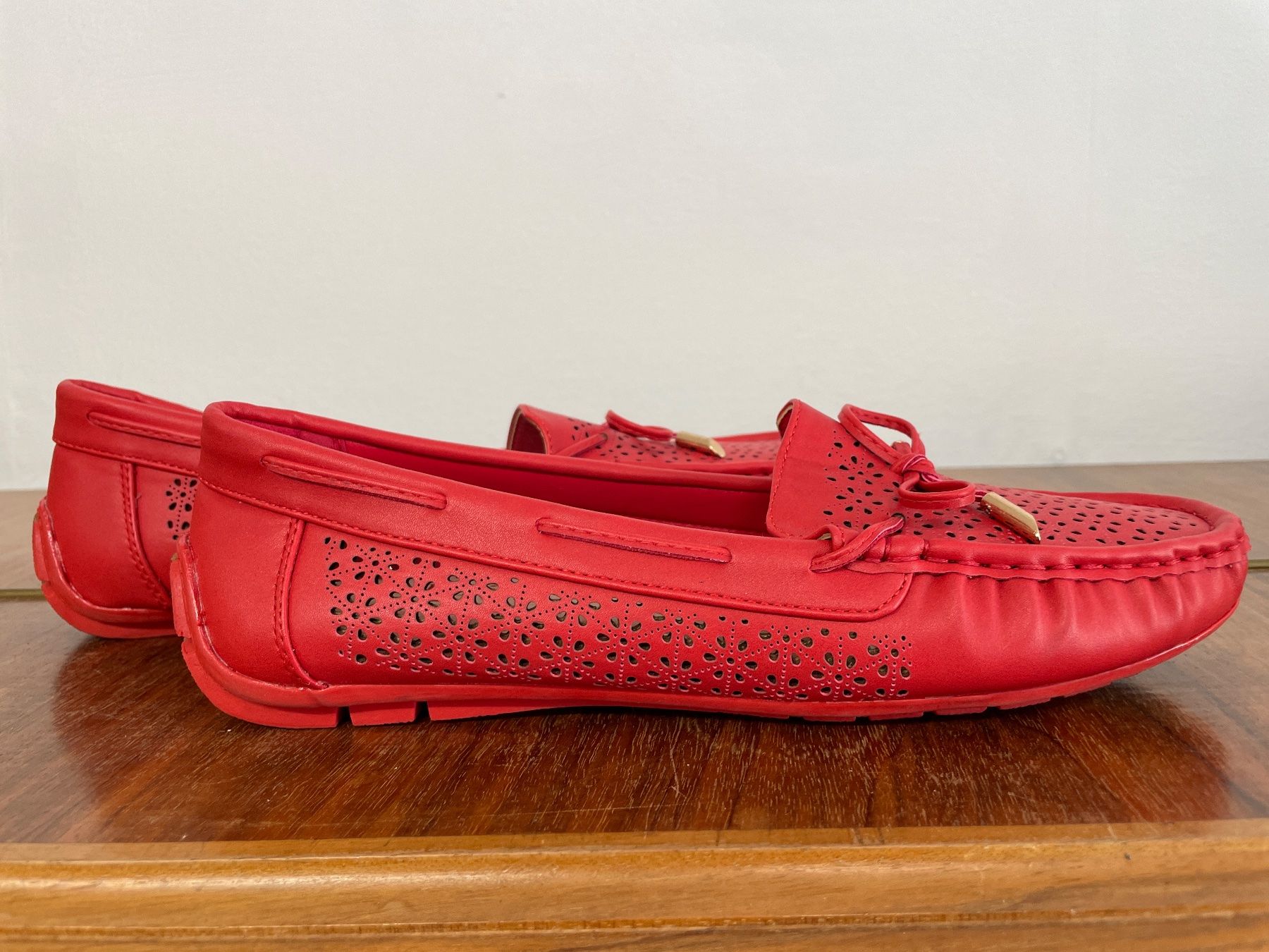 Damenschuhe: Rote JOIA Mokassins / Loafer Gr. 40 – Gebraucht aus Frasnacht von GracyStore 2