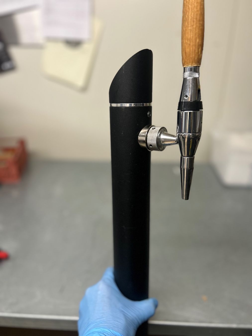 Macchine per caffè & Macchine per espresso: Zapfsäule Single Tap schwarz – Usato da Kemptthal venduto da Barrel_19 1