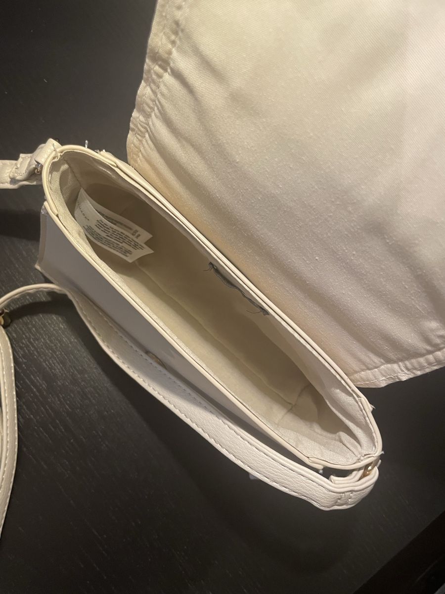 Primark Sacs femmes: Small cute handbag, beige neutral  – D'occasion à Waedenswil par Paps04 3