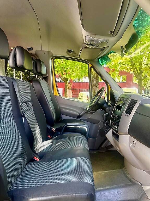 Mercedes-Benz Camping Fahrzeuge: Mercedes Sprinter 315 CDI mit Hochdach | ab MFK|L1/H2 Masse – Gebraucht aus Cham von Claradise 3