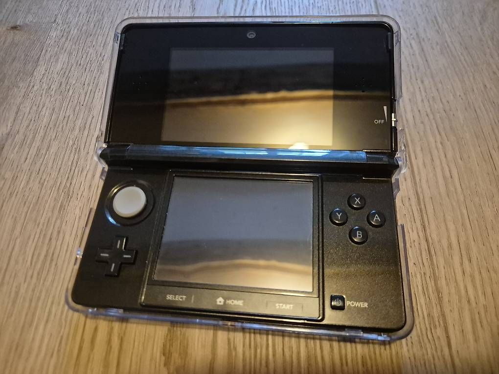 Console: Nintendo 3DS, schwarz – Usato da Humlikon venduto da xen_p28s