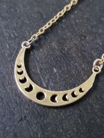 Goldkette Mondphase: zart, minimalistisch