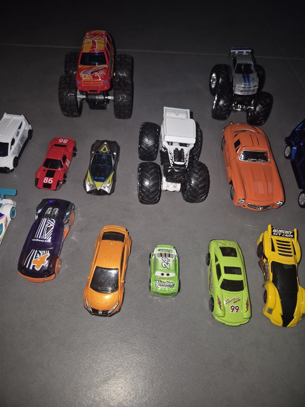 Spielzeuge: Spielzeug Autos – Gebraucht aus Siselen BE von mawa3 1