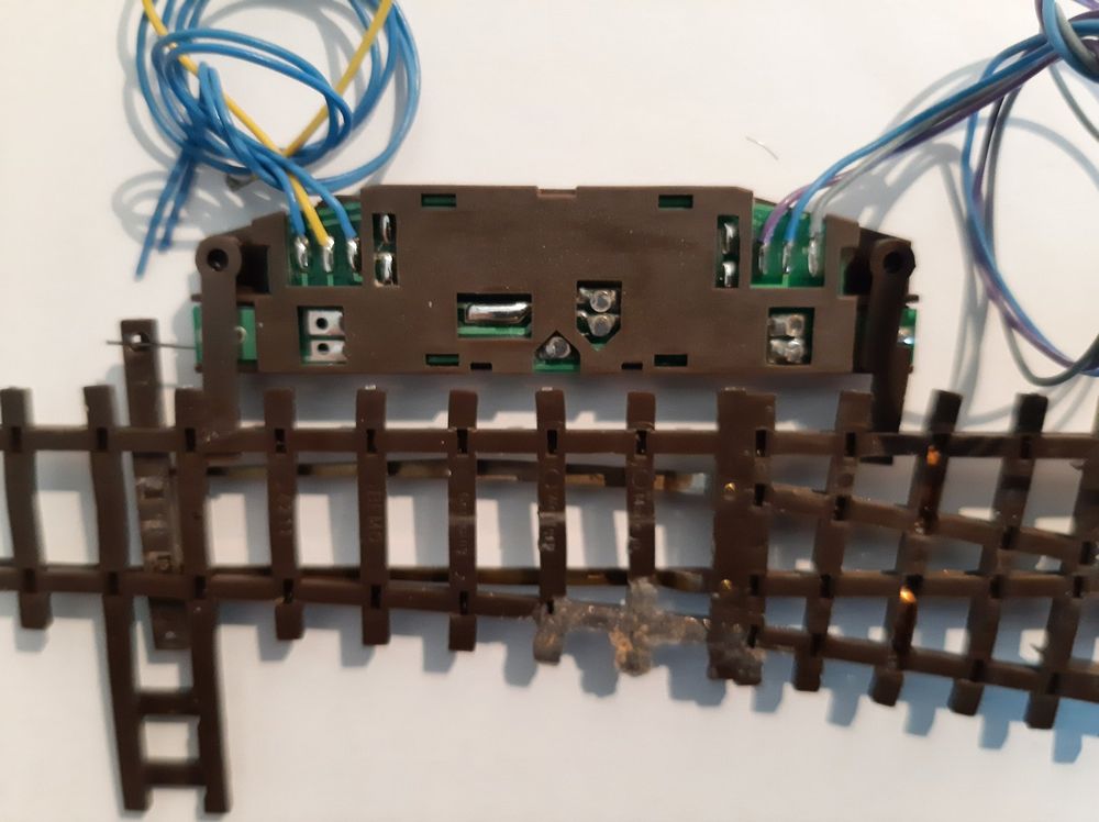 Bemo Modelleisenbahnen: Bemo H0m 4207 000 Weiche links 12° mit Antrieb – Gebraucht aus Thun von Schwarzsee48 2
