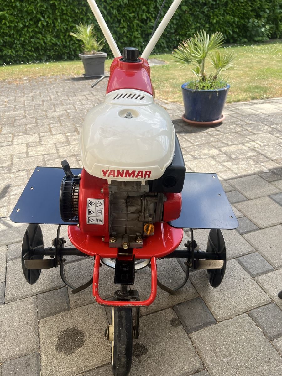 Yanmar Tutte le macchine: Bodenfräse Yanmar  – Usato da Wangen an der Aare venduto da Gomesh119 1