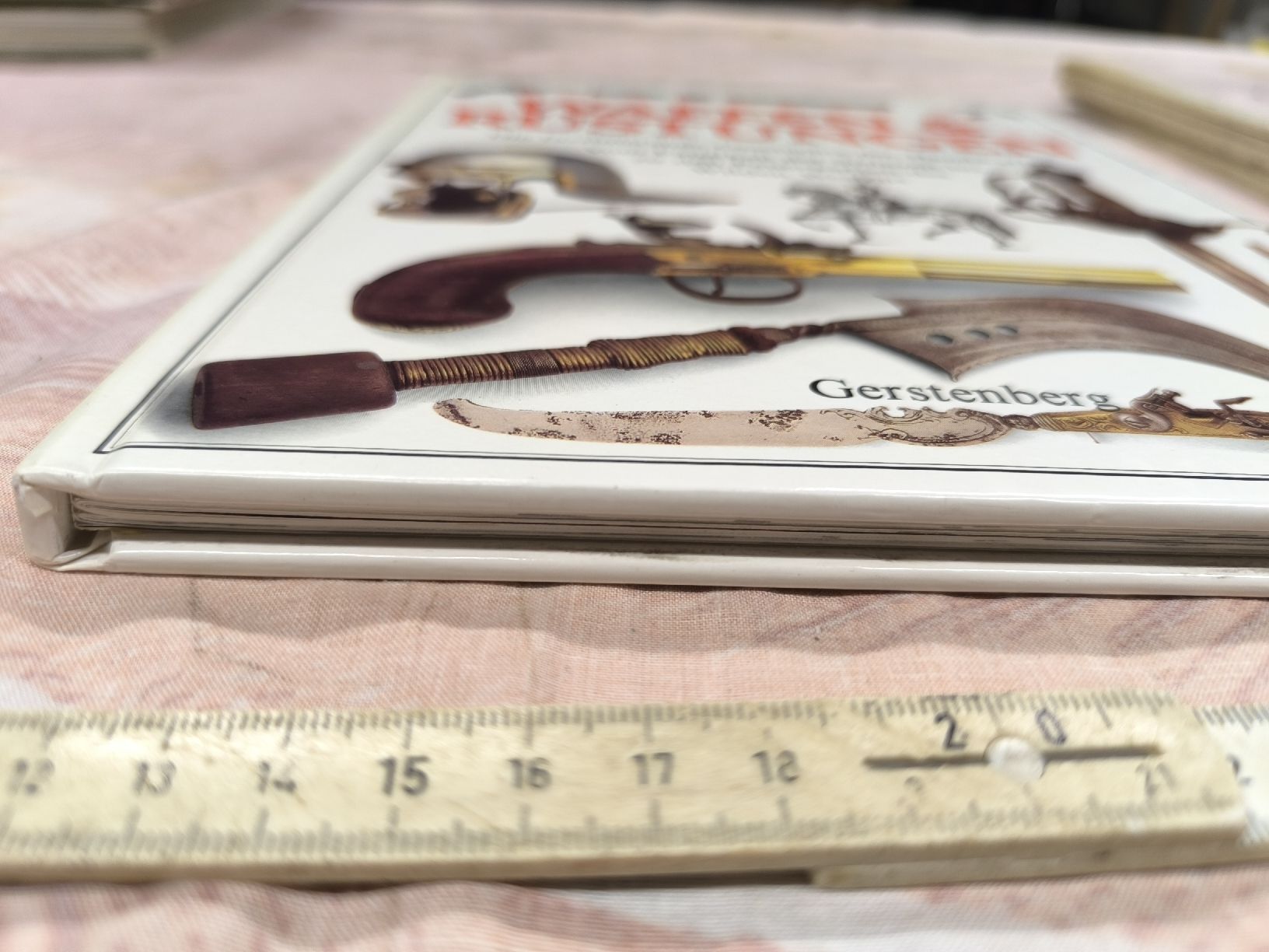 Libri: BUCH ..Waffen & Rüstungen – Usato da Cama venduto da anto_a 1