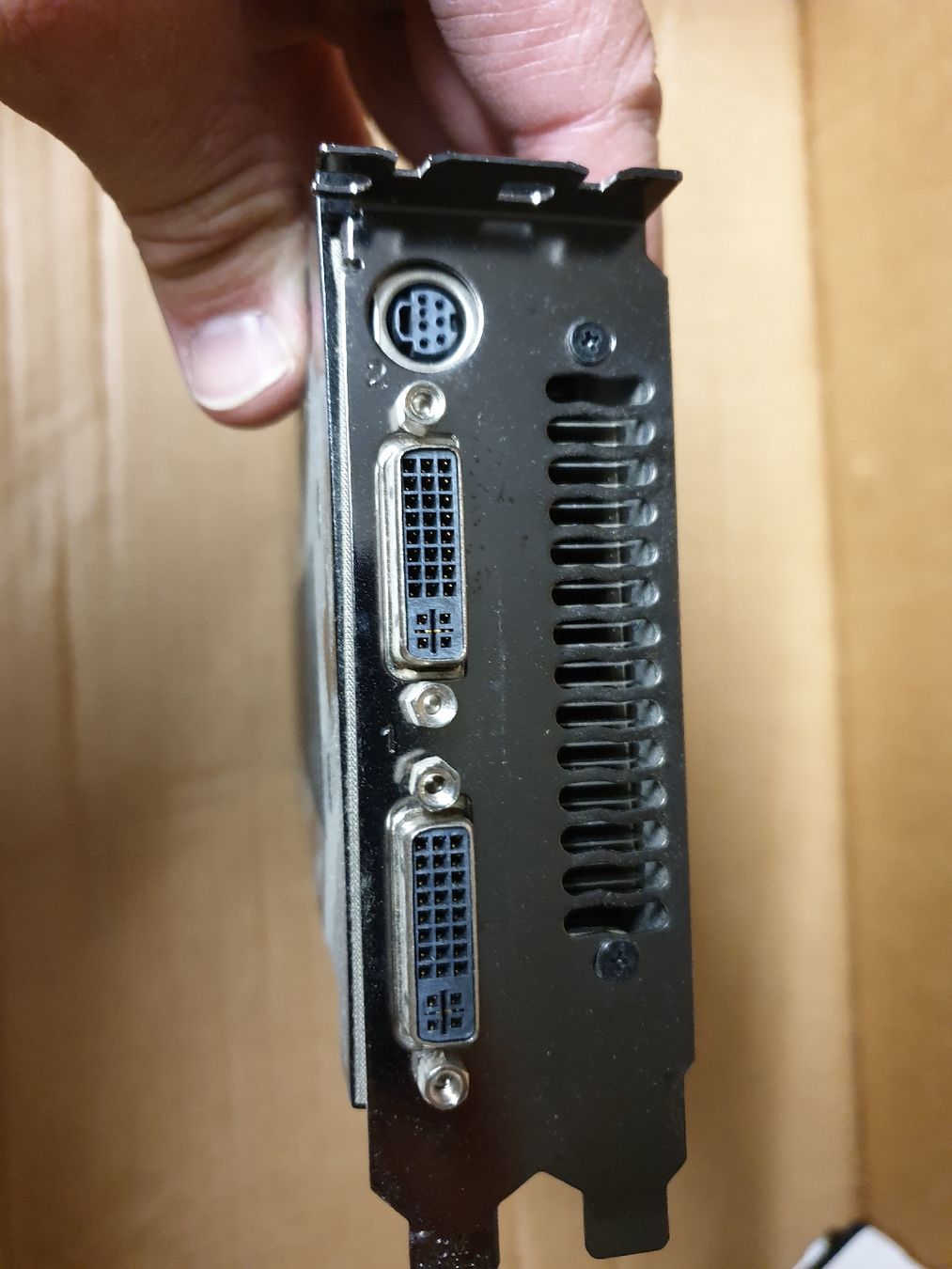 Gainward Schede grafiche: Gebrauchte Gainward GeForce GTX 260 – Usato da Ittigen venduto da Ziok187 6