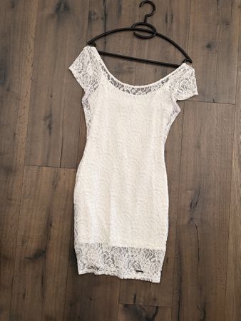 Sommerliches, weisses Spitzenkleid, Grösse S