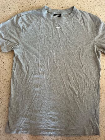 Nike T-Shirt Baggy Fit grau, Grösse S