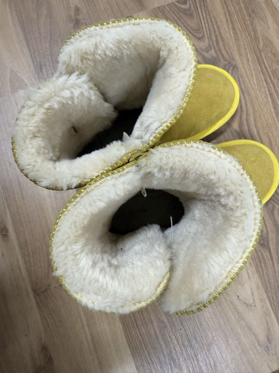 Ugg Scarpe da donna: Originale gelbe UGG Stiefel Gr 38 – Usato da Winterthur venduto da Mhaselnuessli 3