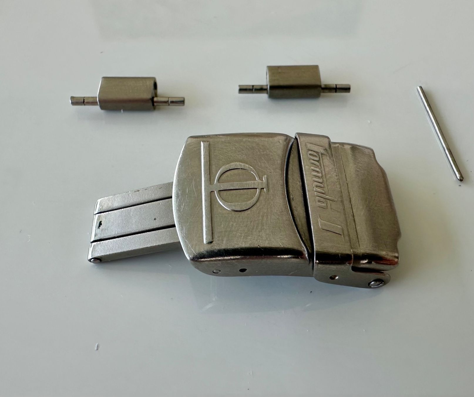 Baume & Mercier Orologi: BAUME & MERCIER FORMULA 1 - BOUCLE DÉPLOYANTE - NOS – Nuovo (secondo la descrizione) da Conthey venduto da advisia 1
