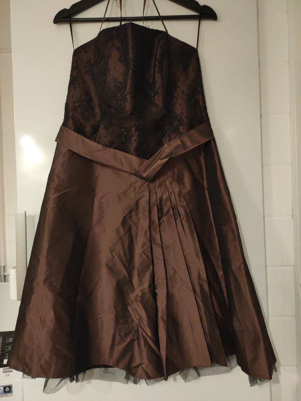 C&A Kleider: Festkleid – Gebraucht aus Oberwil b. Büren von 3298Oberwil