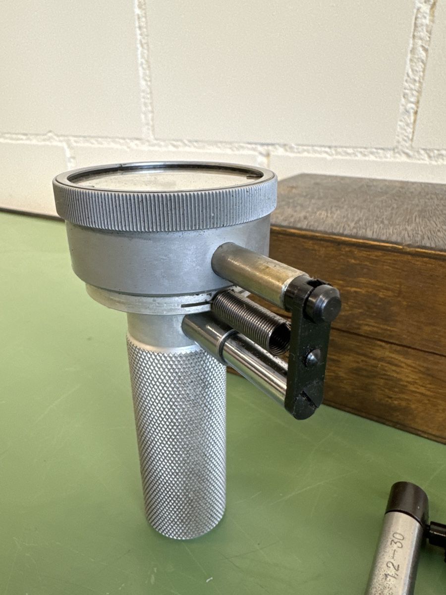 Messen: Comparateur ISA Indicateur + accessoires avec boîte bois – Gebraucht aus Aarberg von SNMachines 4