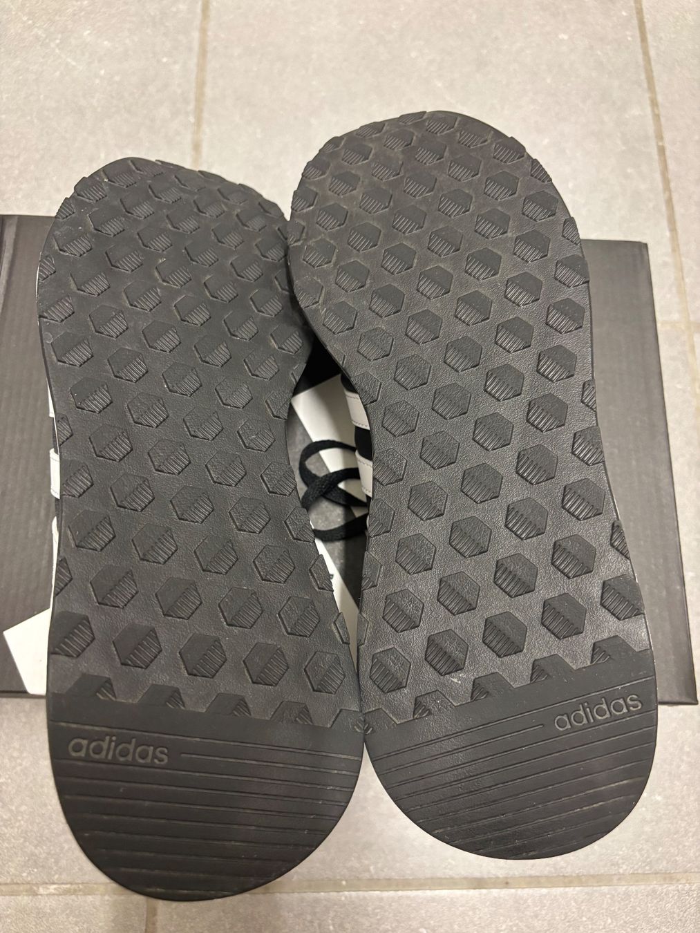 Adidas Scarpe da uomo: Adidas Sneakers – Nuovo (secondo la descrizione) da Zürich venduto da mc_mike77 7