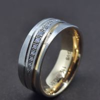 Erstklassiger Goldring von Meister mit 13 Brillanten