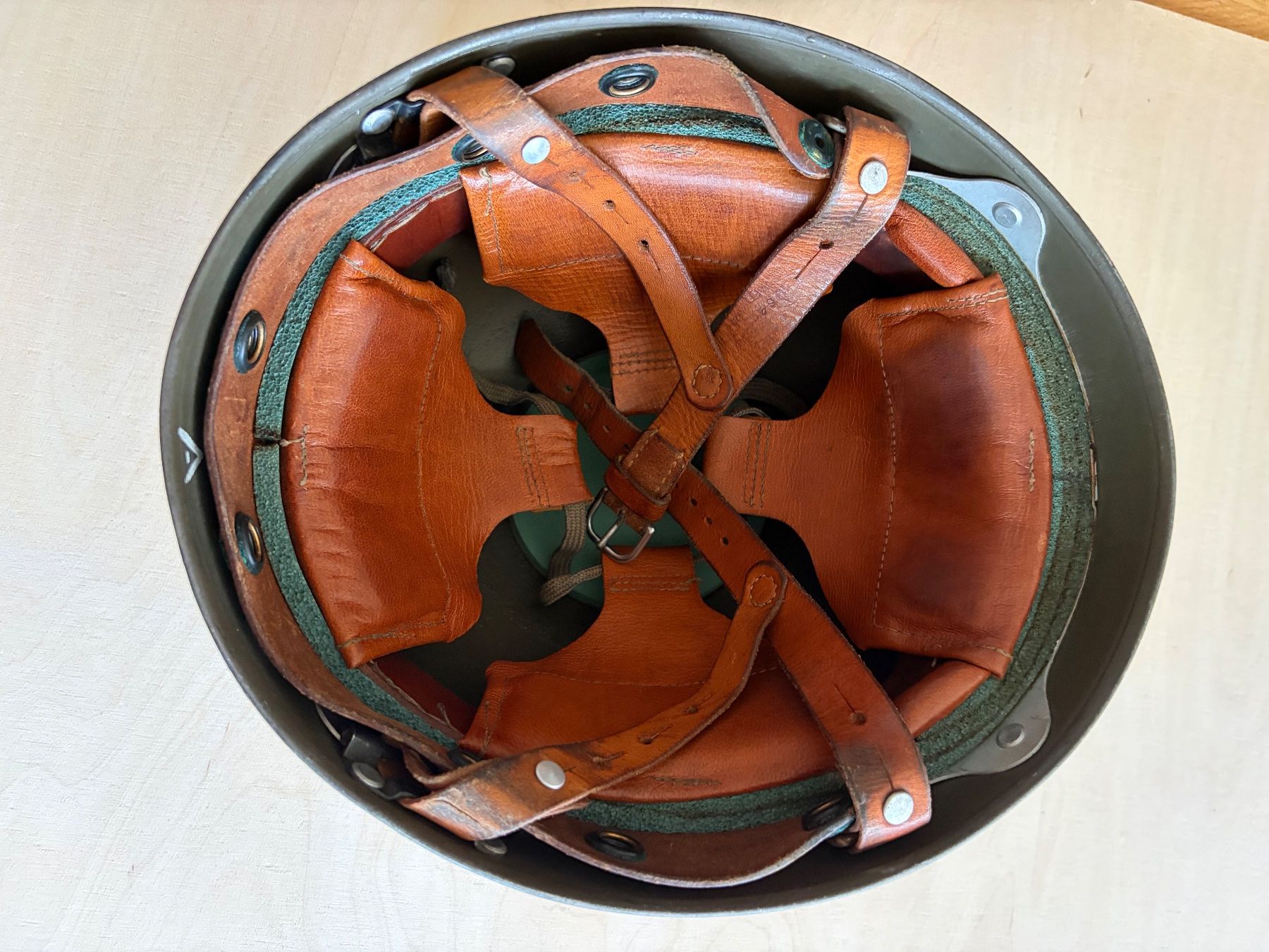 Uniformen & Effekten: CH Motorrad-Panzer Helm ORD.48/68.. – Gebraucht aus Duebendorf von gilberto17 2