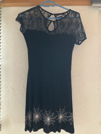 Gothic Metal Kleid mit Spinnennetzen, Grösse S