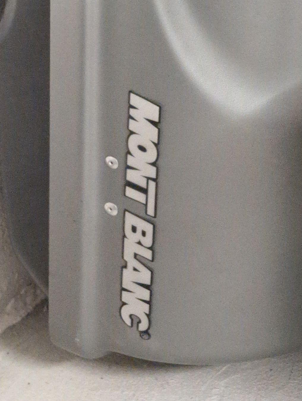 Montblanc Coffres de toit: Dachbox inklusive Träger"Mont Blanc" – D'occasion à Brittnau par Brixham66 5